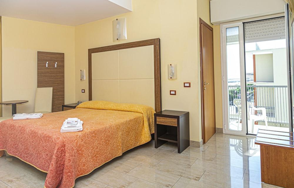 Hotel Ambasciatori Bellaria-Igea Marina Exterior foto